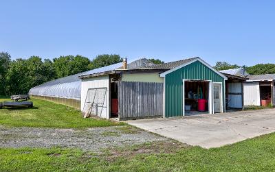 22 Meadowview Drive, Julie & Co. Realty