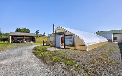 22 Meadowview Drive, Julie & Co. Realty