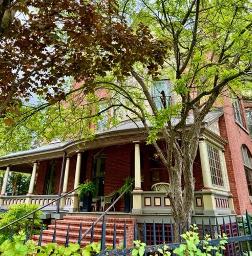 605 N. Broadway, Julie & Co. Realty