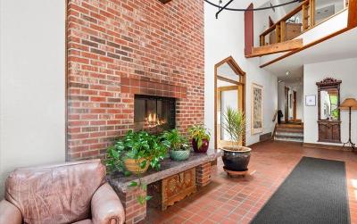 605 N. Broadway, Julie & Co. Realty