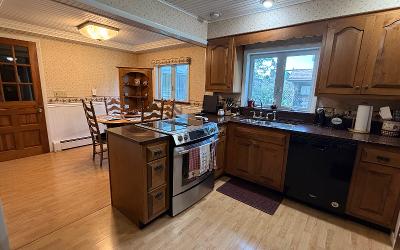 17 John Street, Julie & Co. Realty