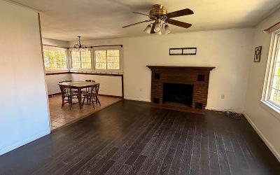 2044 Creek Road, Julie & Co. Realty
