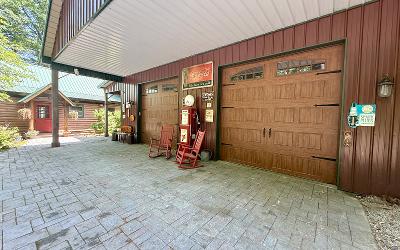 7955 Lakeshore Drive, Julie & Co. Realty