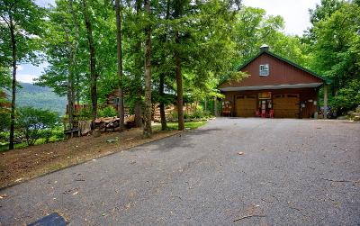 7955 Lakeshore Drive, Julie & Co. Realty