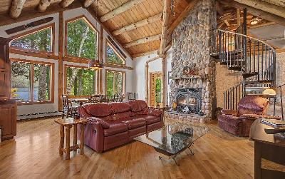 7955 Lakeshore Drive, Julie & Co. Realty