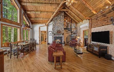 7955 Lakeshore Drive, Julie & Co. Realty