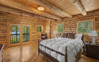 7955 Lakeshore Drive, Julie & Co. Realty