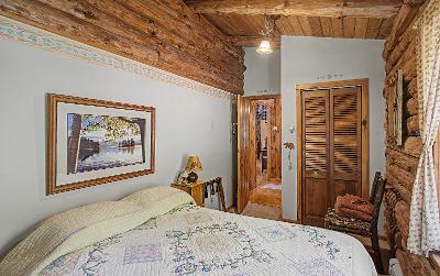 7955 Lakeshore Drive, Julie & Co. Realty