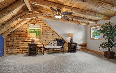 7955 Lakeshore Drive, Julie & Co. Realty
