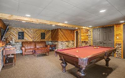 7955 Lakeshore Drive, Julie & Co. Realty