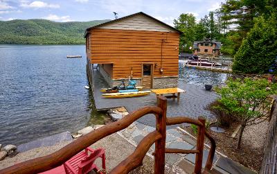 7955 Lakeshore Drive, Julie & Co. Realty