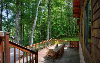 7955 Lakeshore Drive, Julie & Co. Realty