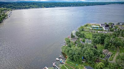 22 Garside Road, Julie & Co. Realty