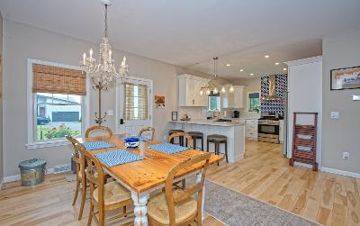22 Garside Road, Julie & Co. Realty