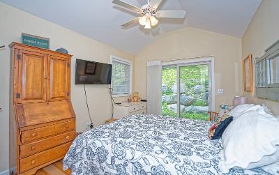 22 Garside Road, Julie & Co. Realty