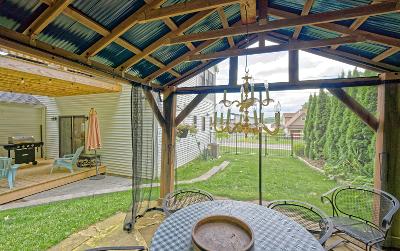 22 Garside Road, Julie & Co. Realty