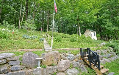 22 Garside Road, Julie & Co. Realty