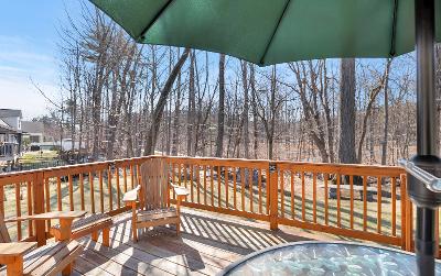 26 Parkview Lane, Julie & Co. Realty