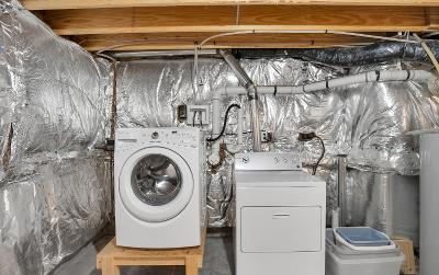 26 Parkview Lane, Julie & Co. Realty