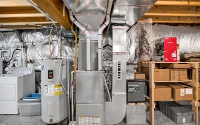 26 Parkview Lane, Julie & Co. Realty