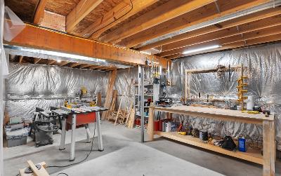 26 Parkview Lane, Julie & Co. Realty