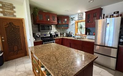 61 Mullen Bay Lane, Julie & Co. Realty!