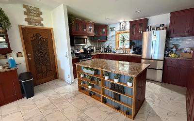 61 Mullen Bay Lane, Julie & Co. Realty!