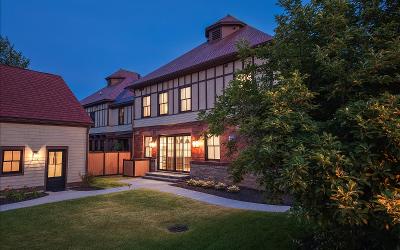 122 Regent Street, Unit #1, Julie & Co. Realty