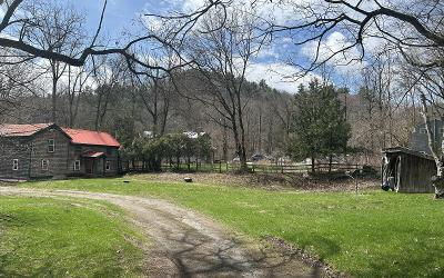 919 Bradford Hill Road, Julie & Co. Realty