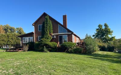 945 NYS Route 9N, Julie & Co. Realty