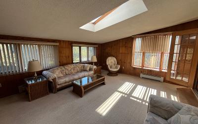 945 NYS Route 9N, Julie & Co. Realty