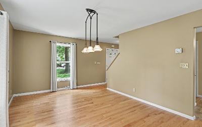 30 Oak View Drive, Julie & Co. Realty