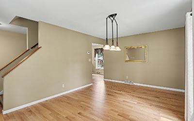 30 Oak View Drive, Julie & Co. Realty