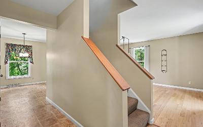 30 Oak View Drive, Julie & Co. Realty