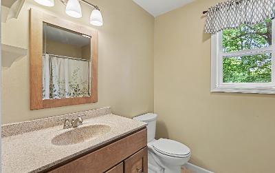 30 Oak View Drive, Julie & Co. Realty