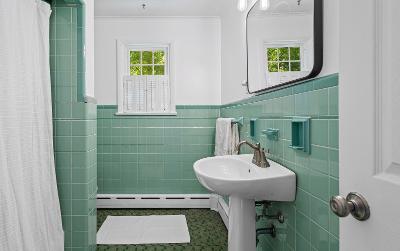 6 Foxhall Drive, Julie & Co. Realty