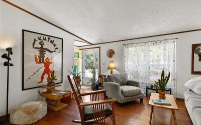 28 Henry Street, Julie & Co. Realty