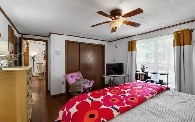 28 Henry Street, Julie & Co. Realty