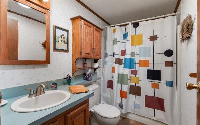 28 Henry Street, Julie & Co. Realty