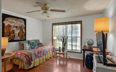28 Henry Street, Julie & Co. Realty