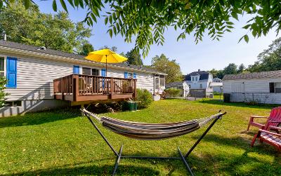 28 Henry Street, Julie & Co. Realty