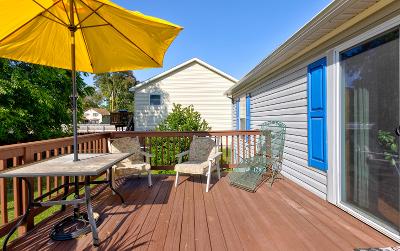 28 Henry Street, Julie & Co. Realty