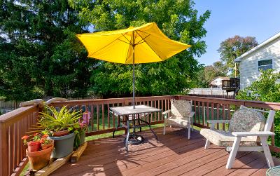 28 Henry Street, Julie & Co. Realty