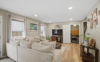 4 Wilshire Boulevard, Julie & Co. Realty