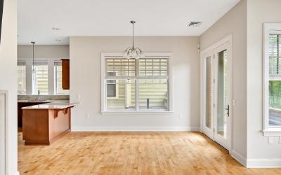 30 Whistler Court, Unit 111, Julie & Co. Realty