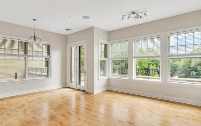 30 Whistler Court, Unit 111, Julie & Co. Realty