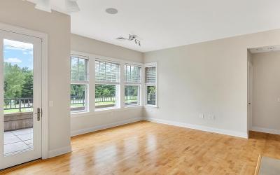 30 Whistler Court, Unit 111, Julie & Co. Realty