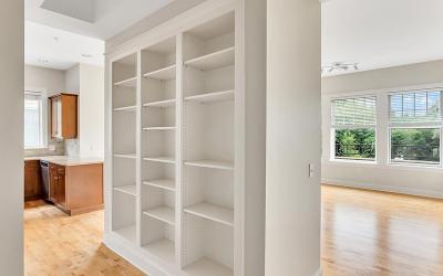 30 Whistler Court, Unit 111, Julie & Co. Realty