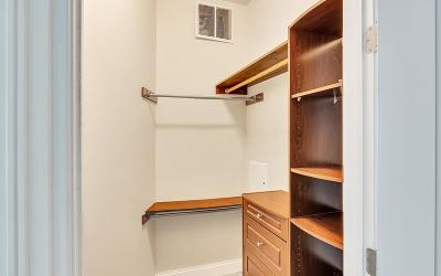30 Whistler Court, Unit 111, Julie & Co. Realty