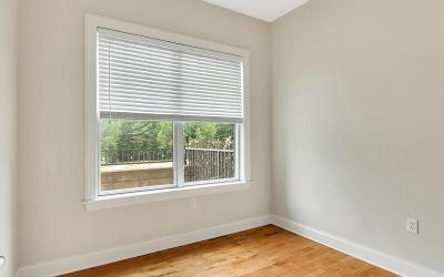 30 Whistler Court, Unit 111, Julie & Co. Realty